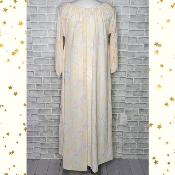 Vintage Pastel Bird Print Nylon Nightgown, OSFA - Picture 2 of 7